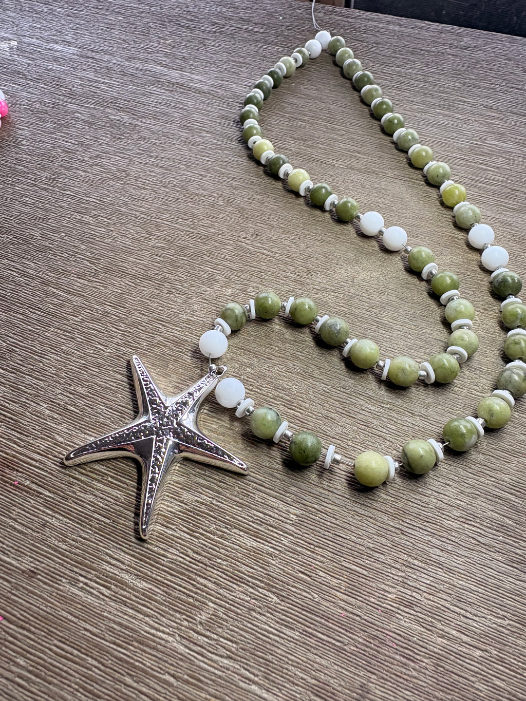 Mollie Green & White Beaded Necklace